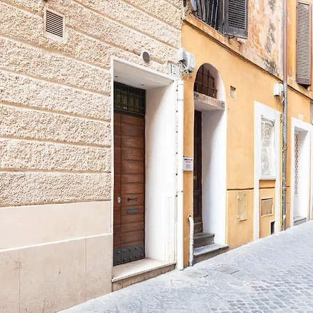 Collection Spanish Steps - Collection Apartman